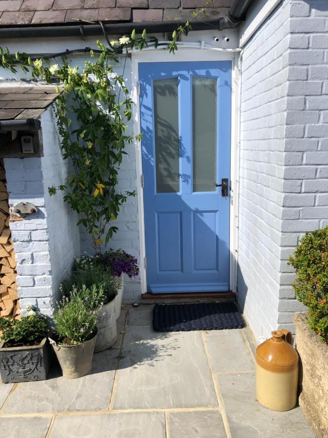 Cosy Cottage Ground Floor Bedroom Ensuite With Private Entrance Chichester Buitenkant foto